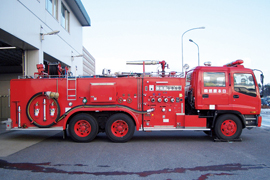 Large chemical fire engine
